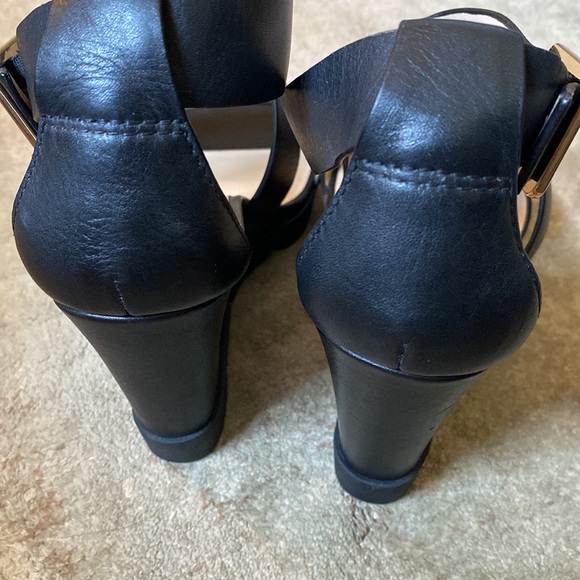 Charly Amar Wedges - Picture 3 of 5